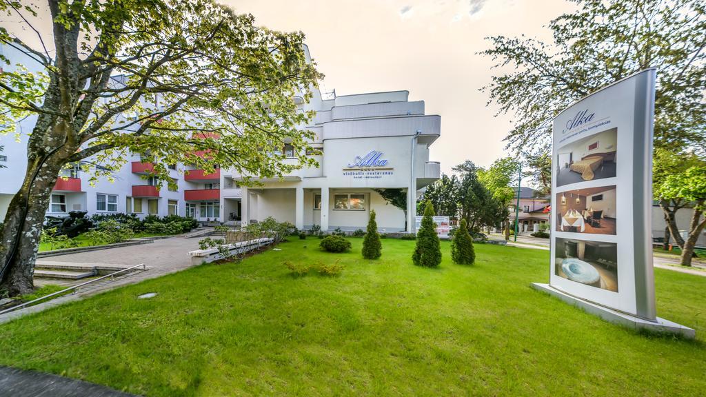 Alka Hotel Паланга Екстер'єр фото